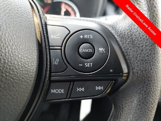 Used 2025 Toyota RAV4 LE AWD/4WD image 23