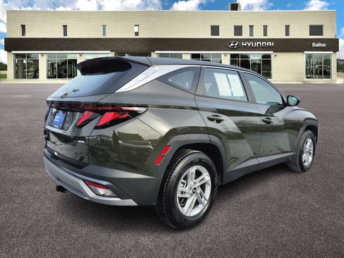 Certified 2025 Hyundai Tucson SE image 3