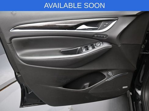 Used 2021 Buick Enclave Avenir w/ Avenir Technology Package AWD/4WD image 11