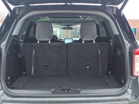 Certified 2023 Ford Explorer XLT w/ Equipment Group 202A image 10