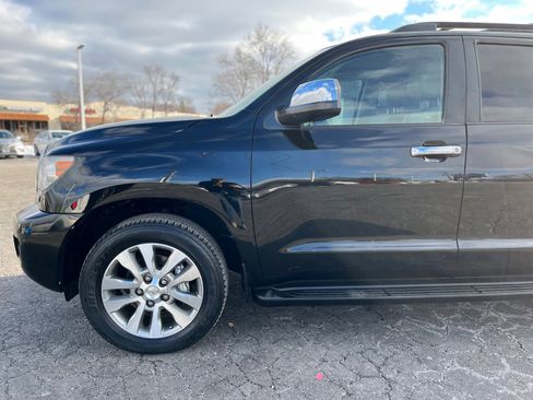 Used 2010 Toyota Sequoia Limited image 12