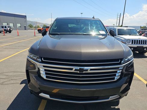 Used 2021 Chevrolet Tahoe High Country w/ Premium Package AWD/4WD image 5