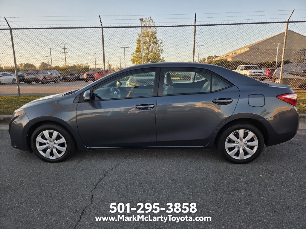 Used 2014 Toyota Corolla LE FWD image 6