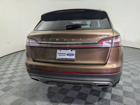 Used 2022 Lincoln Nautilus Reserve w/ Equipment Group 201A AWD/4WD image 5