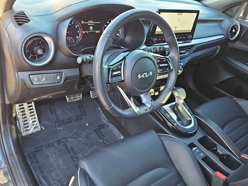 Used 2023 Kia Forte GT-Line w/ GT-Line Premium Package image 10