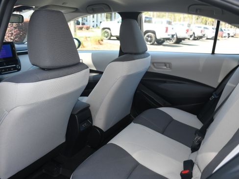 Used 2024 Toyota Corolla LE image 14