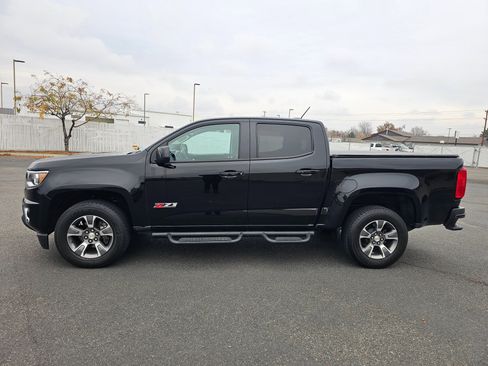 Used 2020 Chevrolet Colorado Z71 image 3