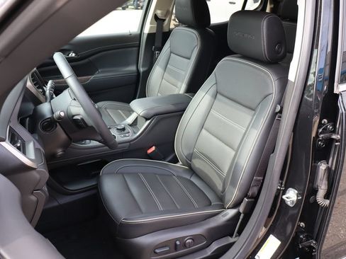 Used 2023 GMC Acadia Denali w/ Trailering Package AWD/4WD image 14