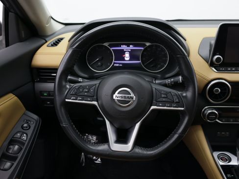 Used 2021 Nissan Sentra SV w/ SV Premium Package FWD image 28