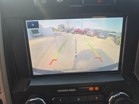 Used 2021 Ford F250 XLT AWD/4WD image 24