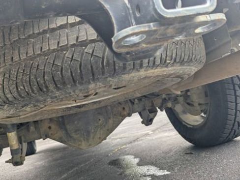 Used 2020 Chevrolet Silverado 2500 Custom w/ Custom Value Package image 14