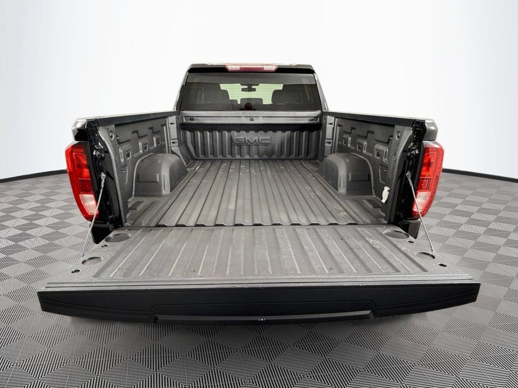 Used 2021 GMC Sierra 1500 4x4 Crew Cab w/ Sierra Value Package image 22
