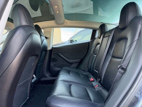 Used 2020 Tesla Model 3 Performance image 12