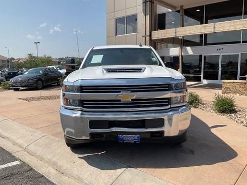Used 2018 Chevrolet Silverado 2500 W/T w/ WT Convenience Package AWD/4WD image 9