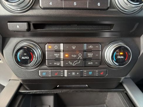 Used 2018 Ford F250 Platinum w/ FX4 Off-Road Package image 44