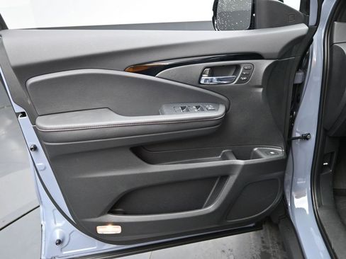 New 2026 Honda Ridgeline Black Edition image 22