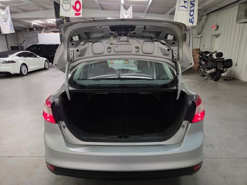 Used 2014 Ford Focus S FWD image 27