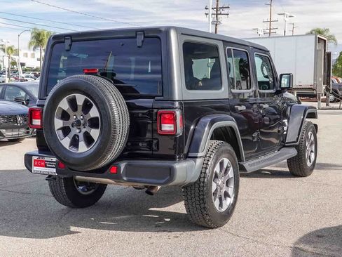 Certified 2018 Jeep Wrangler Unlimited Sahara w/ Dual Top Group image 4