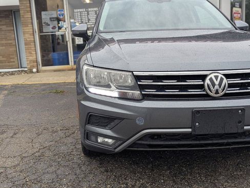 Used 2018 Volkswagen Tiguan SEL AWD/4WD image 11
