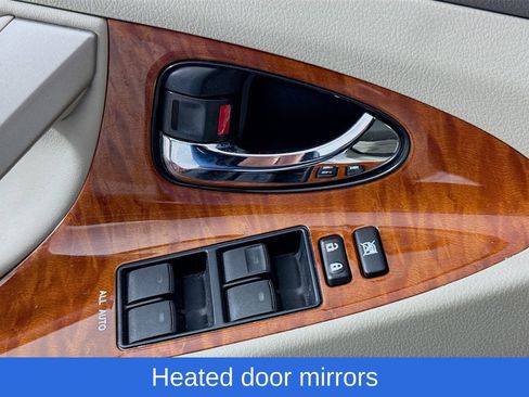 Used 2011 Toyota Camry XLE image 22