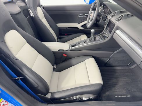 Used 2025 Porsche 718 Boxster S image 30