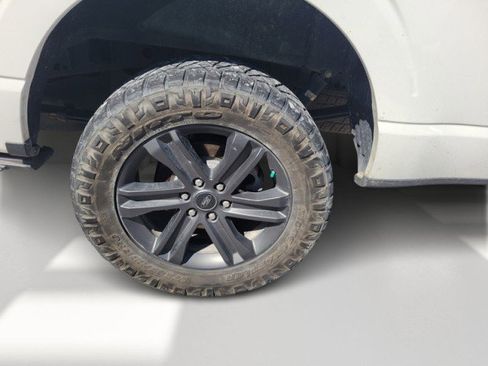 Used 2023 Ford F150 Lariat w/ Equipment Group 502A High AWD/4WD image 6