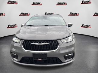 Used 2023 Chrysler Pacifica Limited AWD/4WD video 2