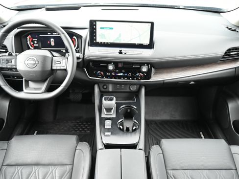 Used 2025 Nissan Rogue Platinum w/ Platinum Premium Package FWD image 28