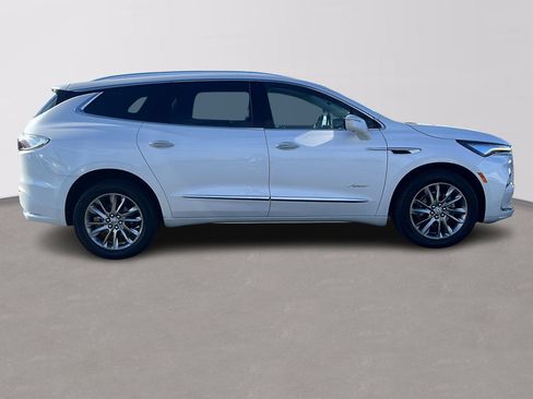 Used 2023 Buick Enclave Avenir w/ Avenir Technology Package image 8