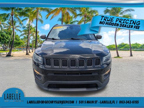 Used 2021 Jeep Compass Latitude FWD image 9