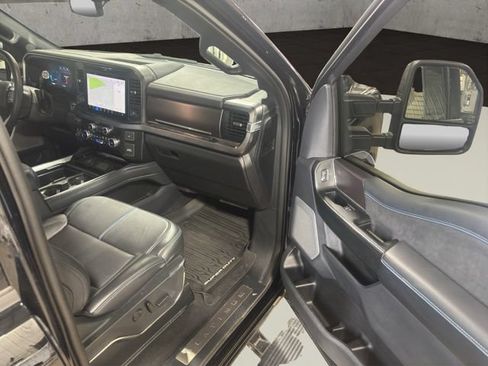 Used 2026 Ford F250 Platinum AWD/4WD image 19