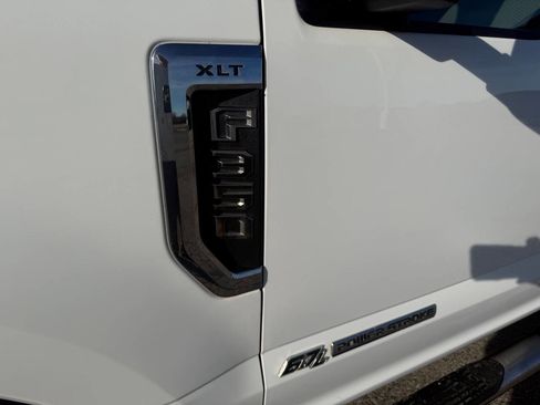 Used 2017 Ford F350 XLT image 14