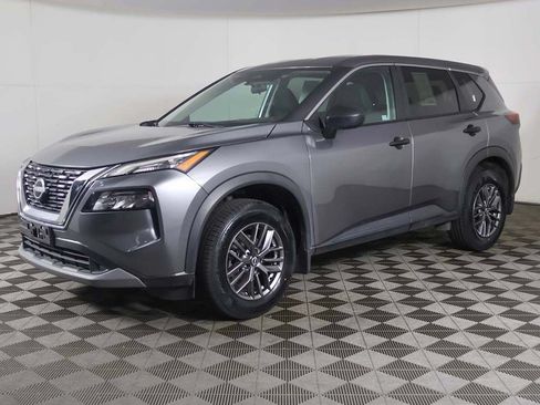 Used 2023 Nissan Rogue S AWD/4WD image 5