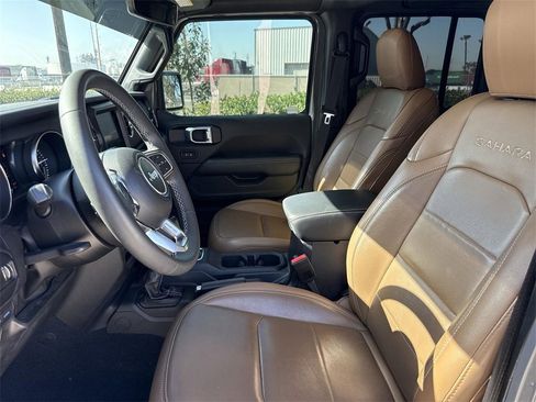 Used 2023 Jeep Wrangler Unlimited Sahara image 18