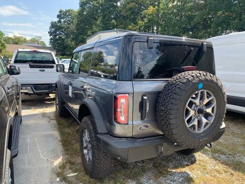 New 2025 Ford Bronco Badlands image 13
