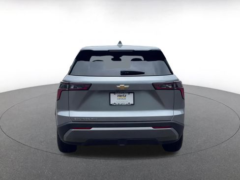 Used 2025 Chevrolet Equinox LT image 11