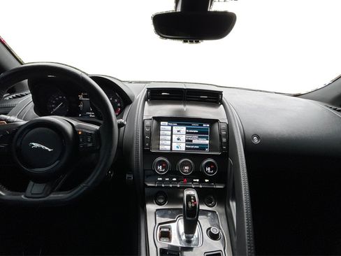 Used 2015 Jaguar F-TYPE S image 39