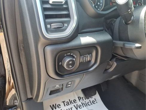 Used 2019 RAM 1500 Big Horn AWD/4WD image 19