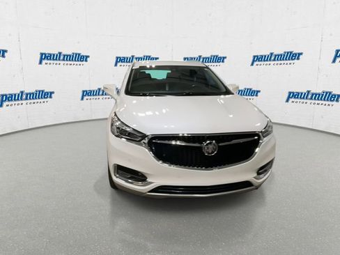 Used 2020 Buick Enclave Premium AWD/4WD image 3
