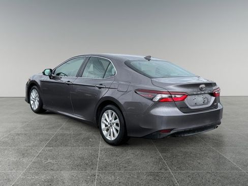 Used 2023 Toyota Camry LE image 3