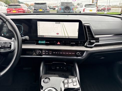 Used 2025 Kia Sportage X-Line image 27