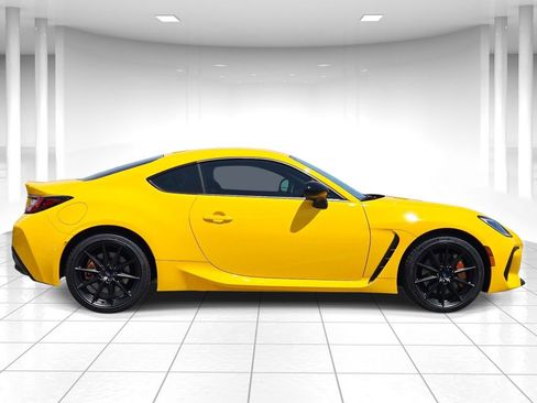Used 2026 Subaru BRZ Series.Yellow RWD image 2