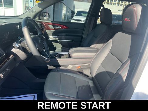 Used 2025 Chevrolet Traverse Z71 w/ Enhanced Driving Package image 13