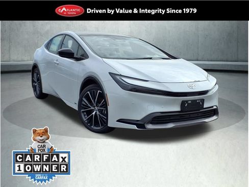 Used 2024 Toyota Prius Limited w/ Limited Premium Package AWD/4WD image 1