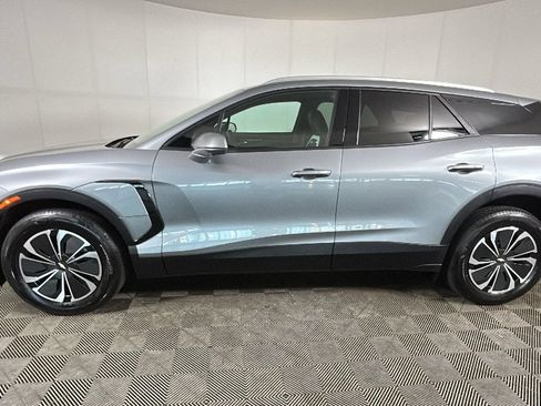 Used 2024 Chevrolet Blazer EV LT AWD/4WD image 7