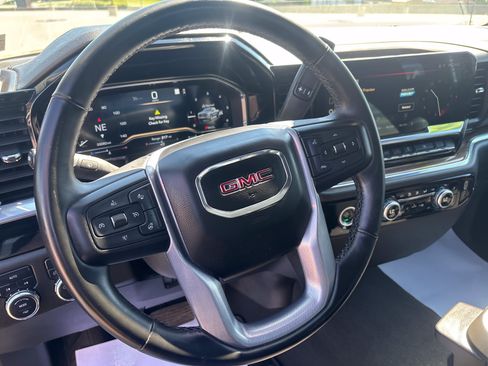 Used 2023 GMC Sierra 1500 Elevation AWD/4WD image 18