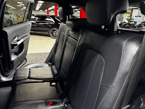 Used 2020 Mercedes-Benz GLB 250 4MATIC image 43