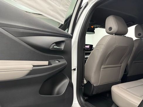 New 2026 Buick Envista Avenir image 36