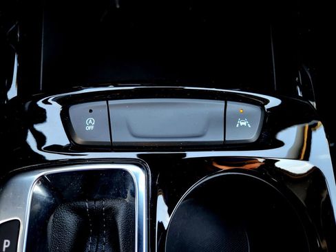 Used 2024 Chevrolet Trax LT image 22