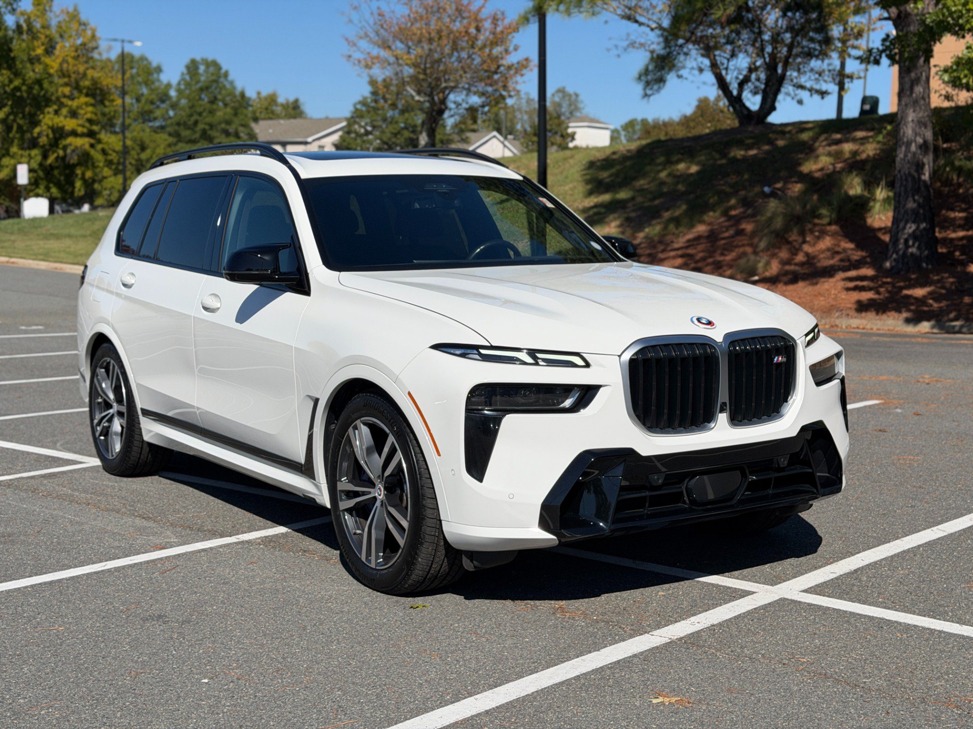 Used 2023 BMW X7 M60i AWD/4WD image 16